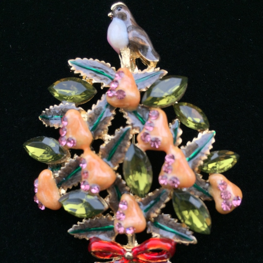 12 DAYS CHRISTMAS TREE PARTRIDGE PEAR PIN BROOCH - Picture 2 of 7